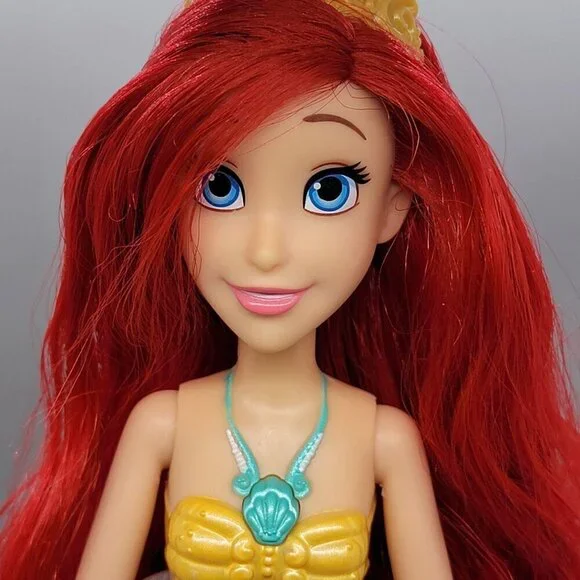 Hasbro Disney Princess Little Mermaid Ocean Lights Ariel Doll Water Activated - Picture 3 of 12